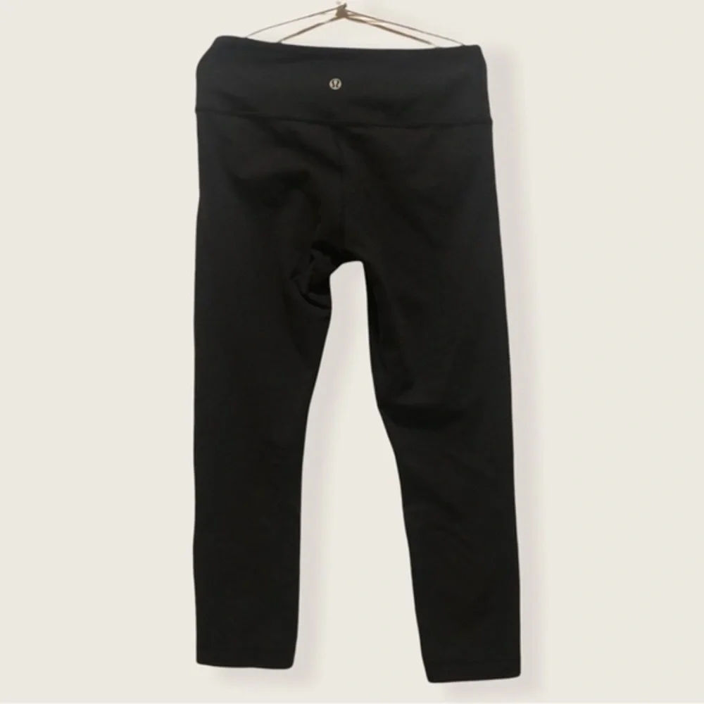 Lululemon  Athletica cropped leggings  size 4 buttery soft - Picture 4 of 5